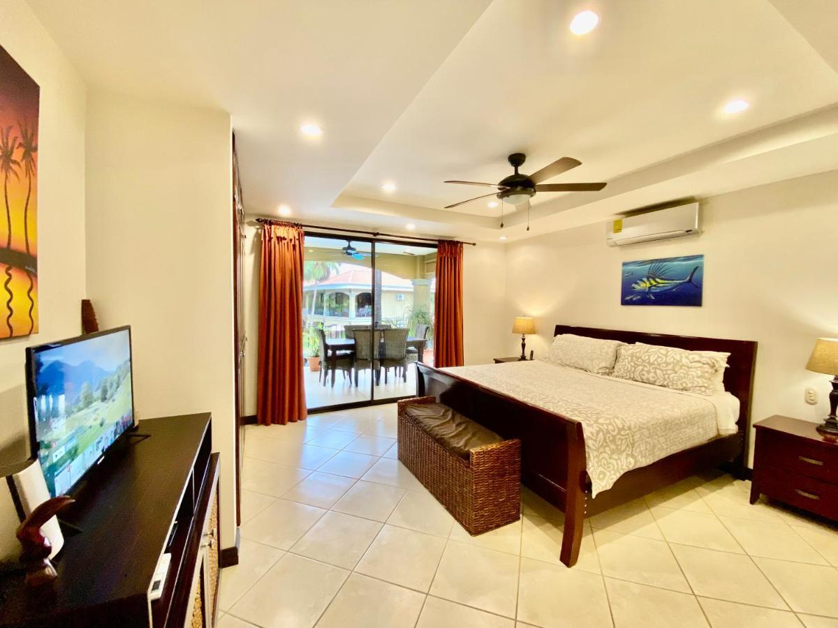 Monte Carlo Luxury Condominiums Jacó Екстериор снимка