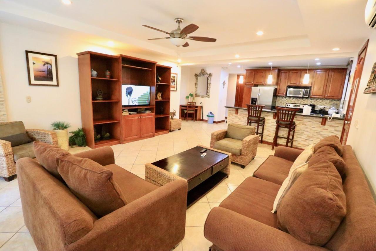 Monte Carlo Luxury Condominiums Jacó Екстериор снимка